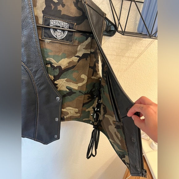 Espinoza Custom Leather Vest - Picture 3 of 5